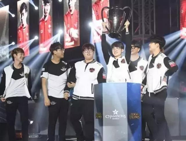 亚历山大的 亚历山大的