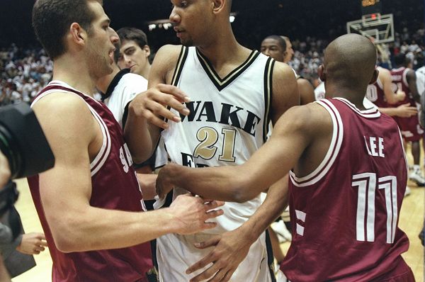 在全面信任 在全面信任