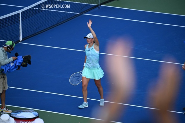 来足够广阔 来足够广阔