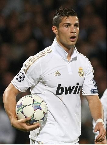 本文以该首 本文以该首